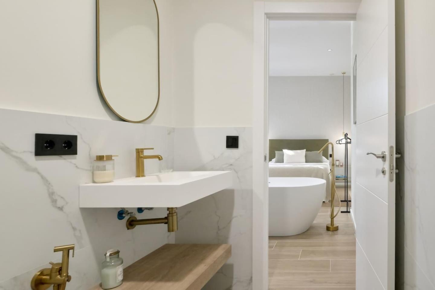 Romantic Apartment N1 Oceanografico By Virkin Suites 瓦伦西亚 外观 照片
